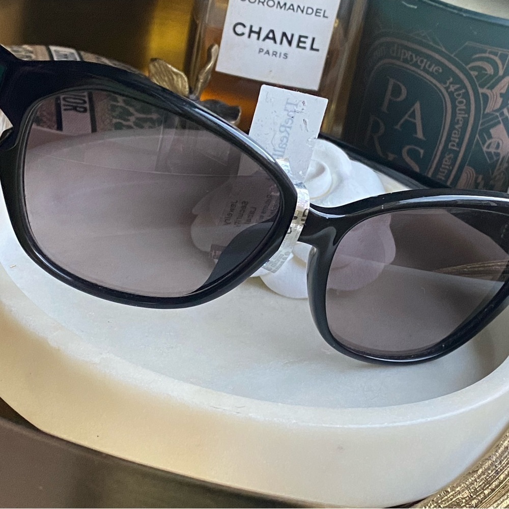 Christian Dior black sunglasses - Picture 10 of 16